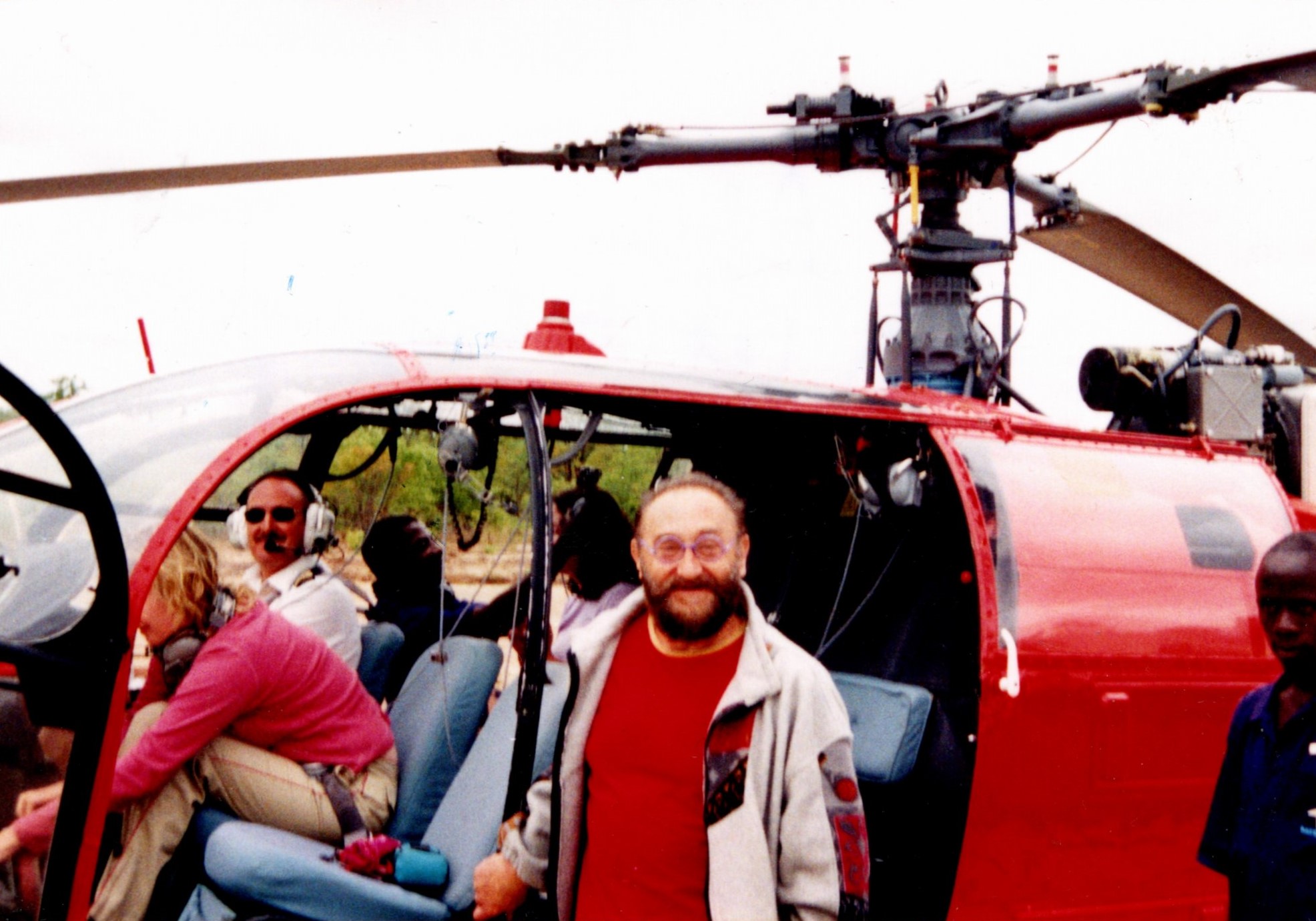 2002-Afrika-let-helikopterom